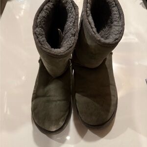 Cozy Gray Uggs